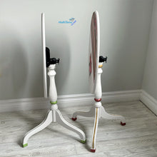 Load image into Gallery viewer, Small Foldable White Poinsettia Accent Table - Furniture MaRiTama HOME